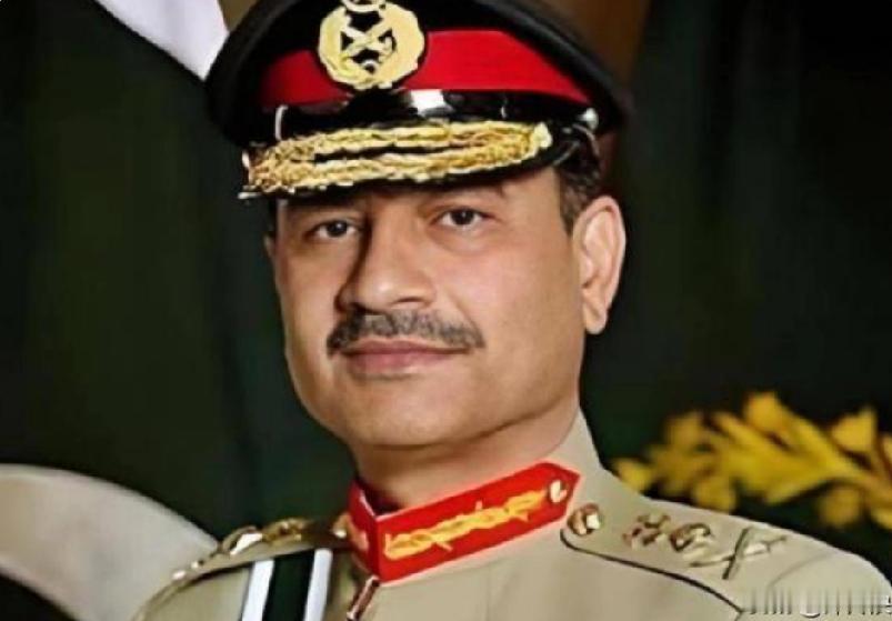 美伊这局势，就像一场拉扯不断的戏码。伊朗拒绝出席谈判，摆明了不想给美国台阶下，毕