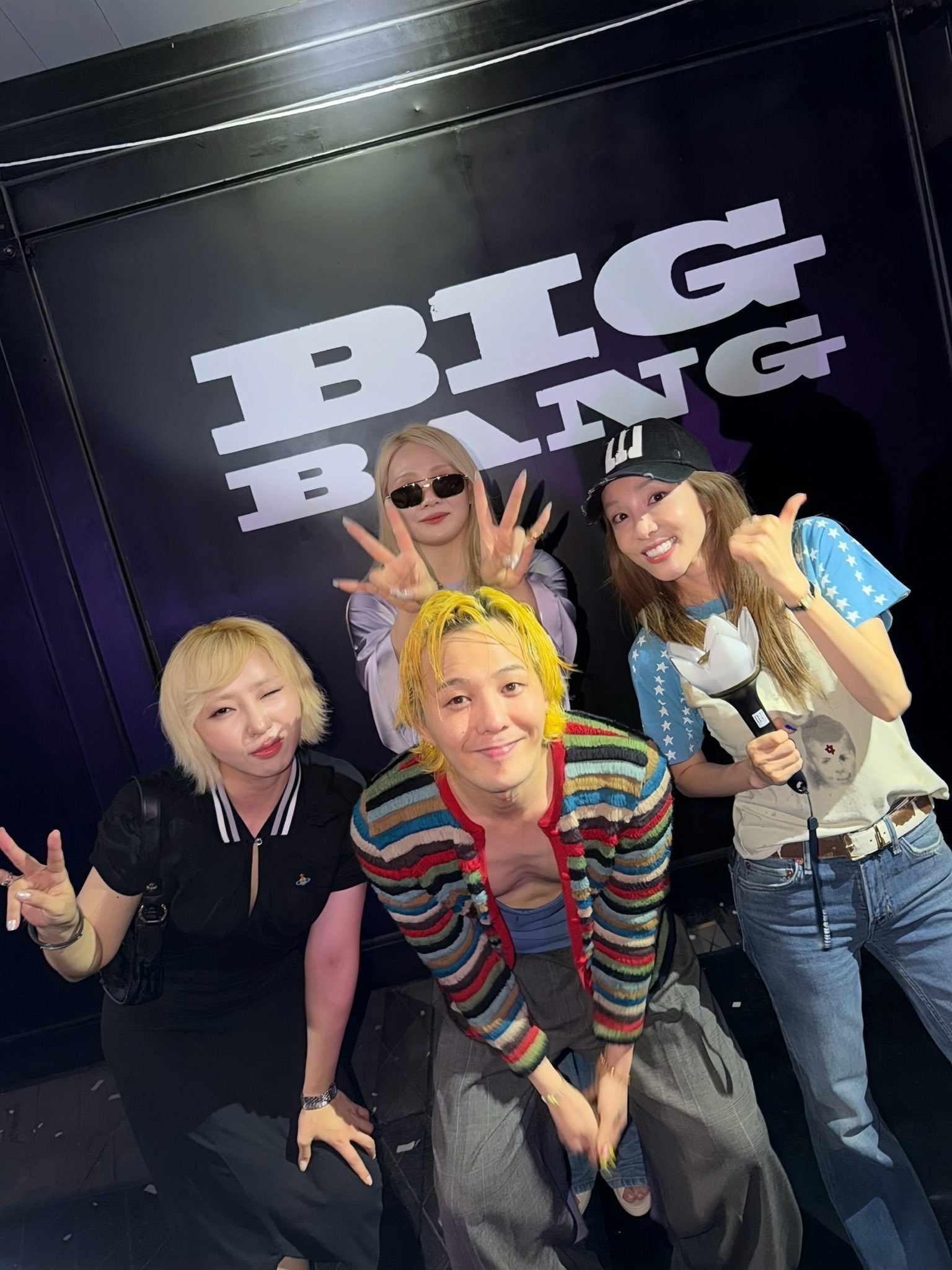 Bigbang2ne1合照2ne1去看了bigbang演唱会 在Bigbang演