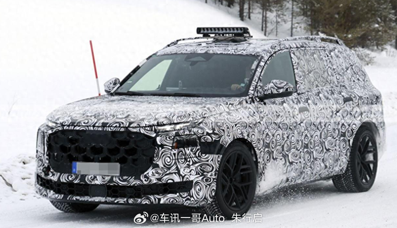 全新奥迪Q9的谍照图曝光新车采用了三排六座的布局第二排将会配备双独立式座椅感觉前