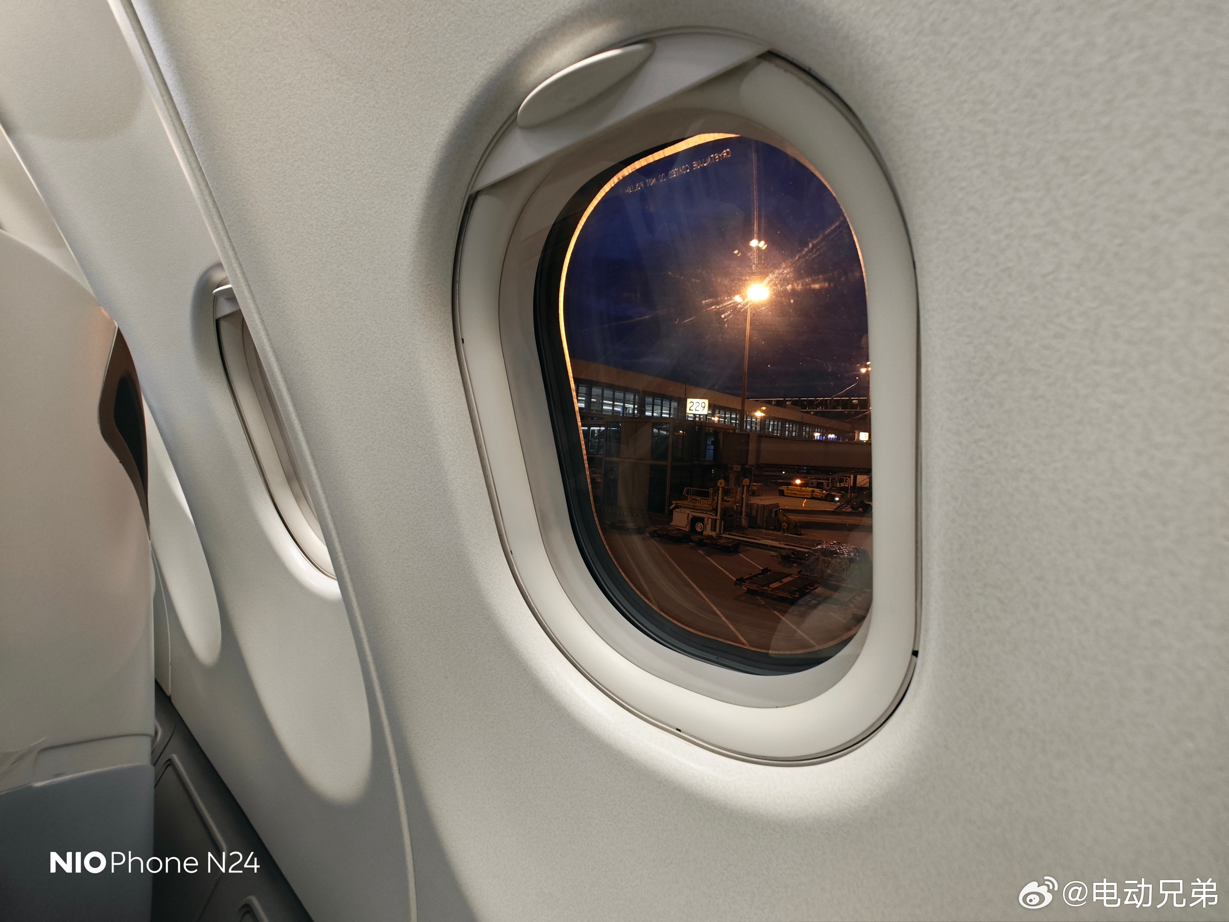 飞去拍个牛杯的车，希望拍摄顺利，不要过于激动导致视频反而拍不好。其实就一套四轮载