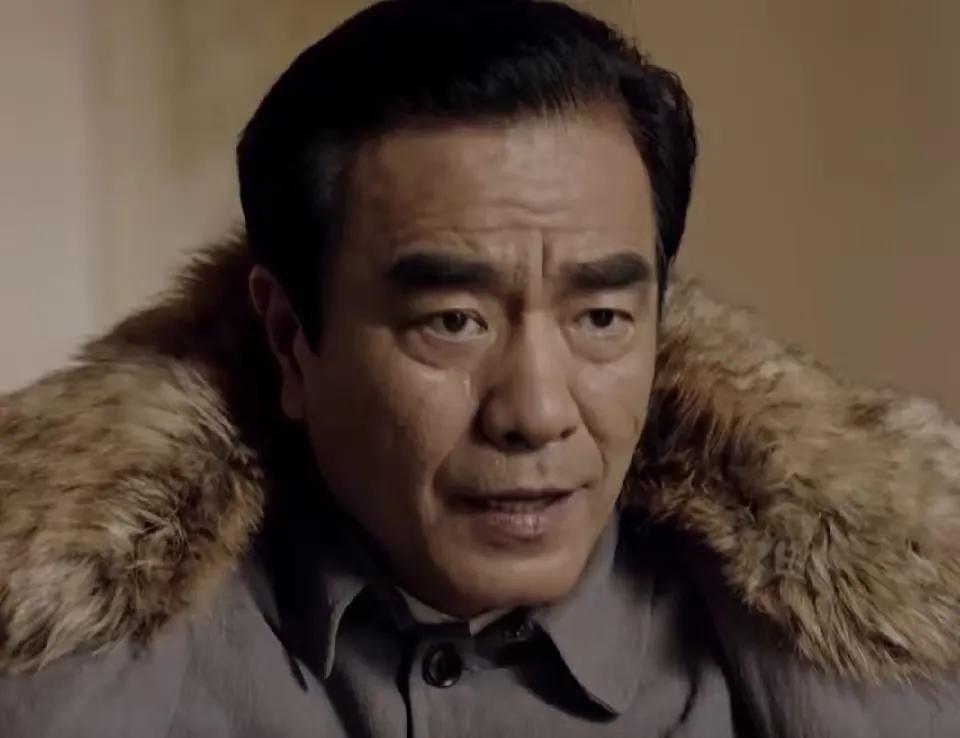 张京生是不是第一次饰演朱老总啊，在《人民的选择》里感觉不是很神似啊，乍看有那么点