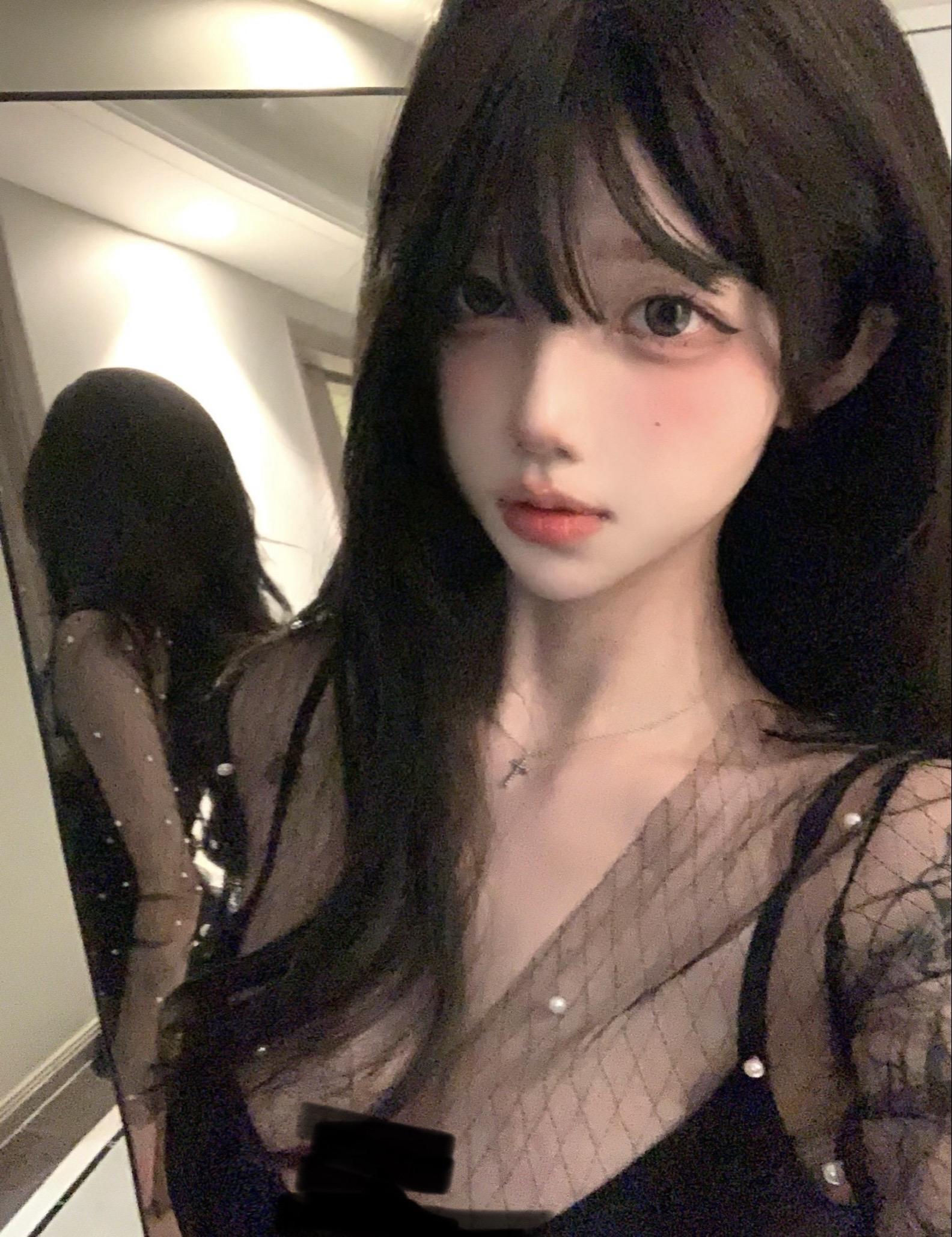 可以不要有这么多情绪嘛 我们只是朋友