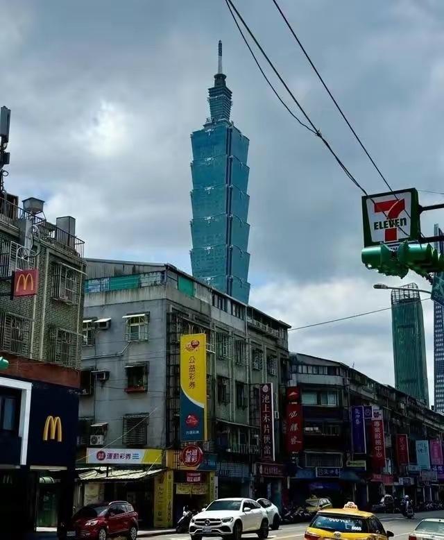 今天的台湾经济是真畸形！

2026年一季度，台湾公布了最新经济数据。
GDP增