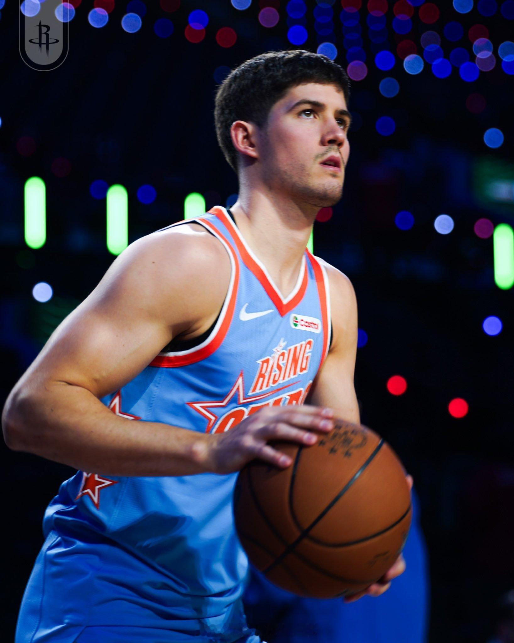 恭喜安东尼队战胜里弗斯队，谢泼德三记三分，拿到9分NBA全明星新秀赛 里德谢泼德