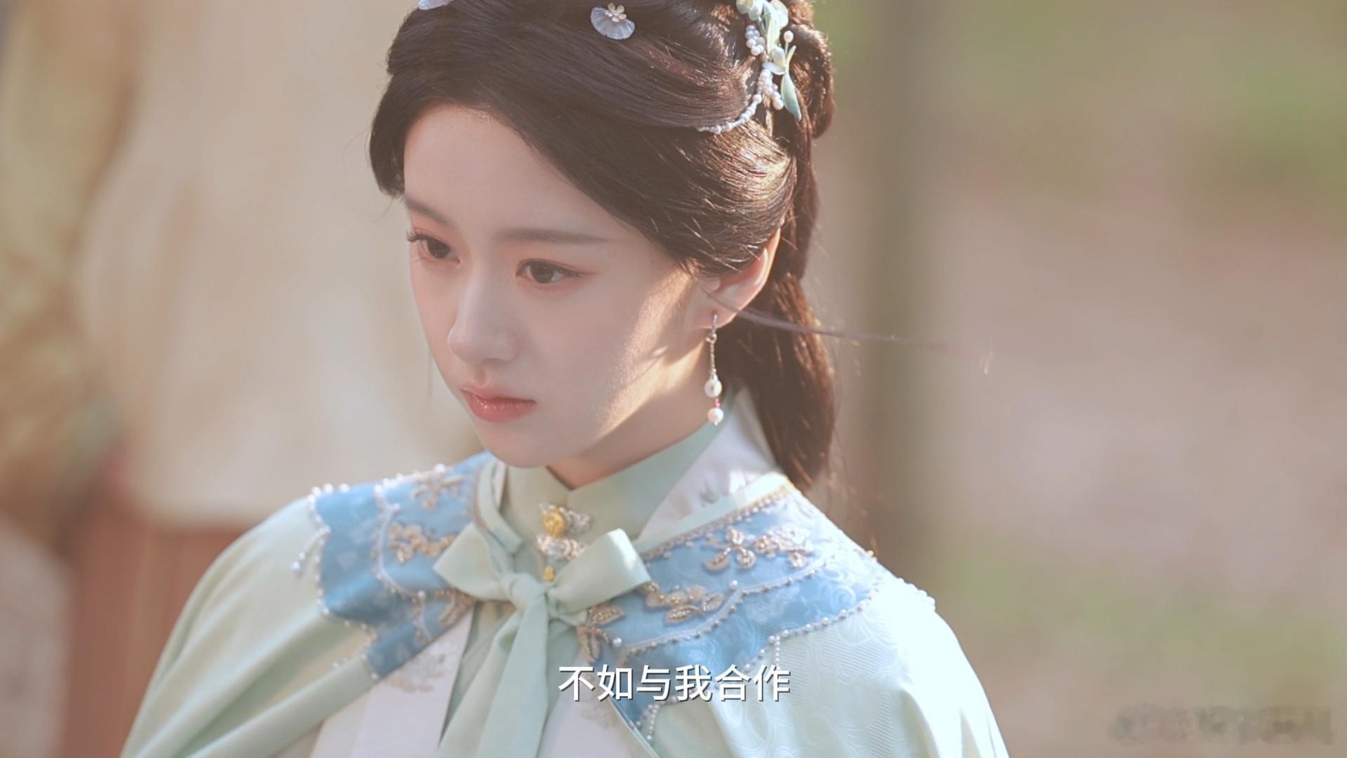 包上恩包上恩血嫁衣破碎感包上恩呈现出来的破碎效果很强，而且这个角色也是美出了新高