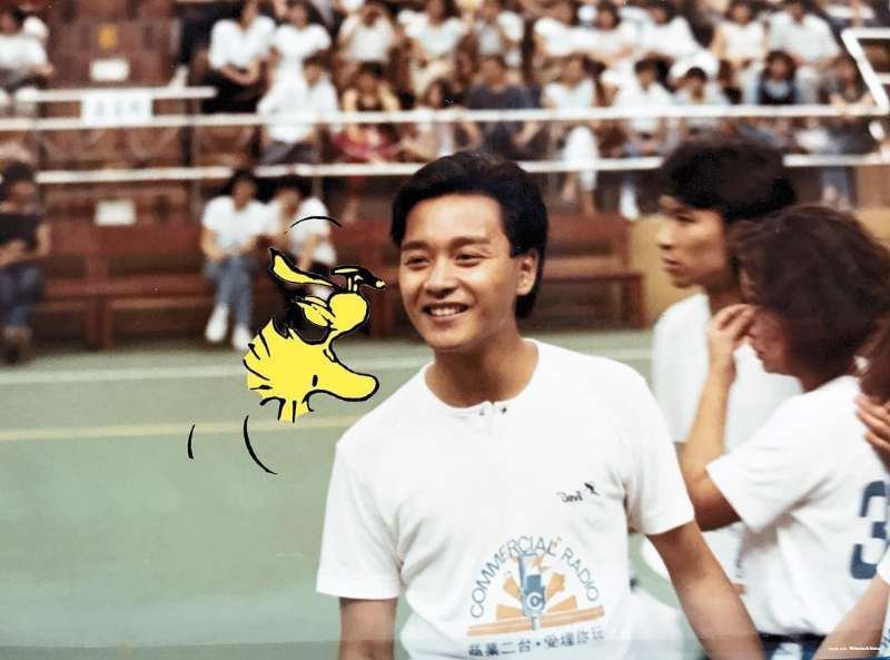 #张国荣[超话]#       1983年4月16日第五届超级巨星慈善篮球赛#张