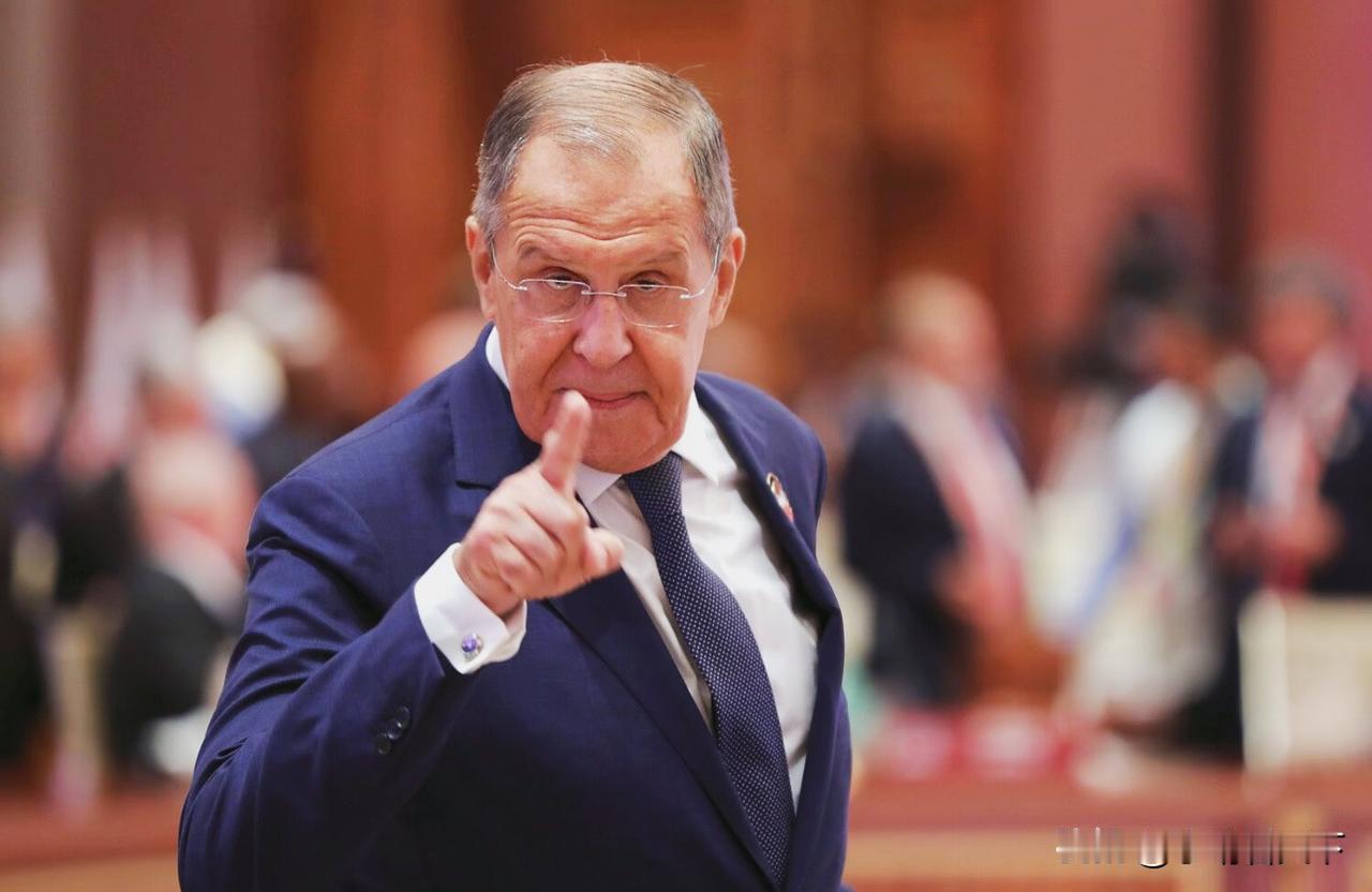 莫连科夫这事儿，越琢磨越觉得后背发凉。
潜伏克里姆林宫好几年，竟然是CIA的王牌