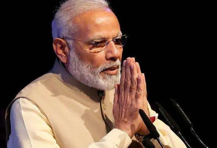 印度总理莫迪今天（北京时间3月2日）写道：“我与阿联酋总统，我的兄弟谢赫·穆罕默