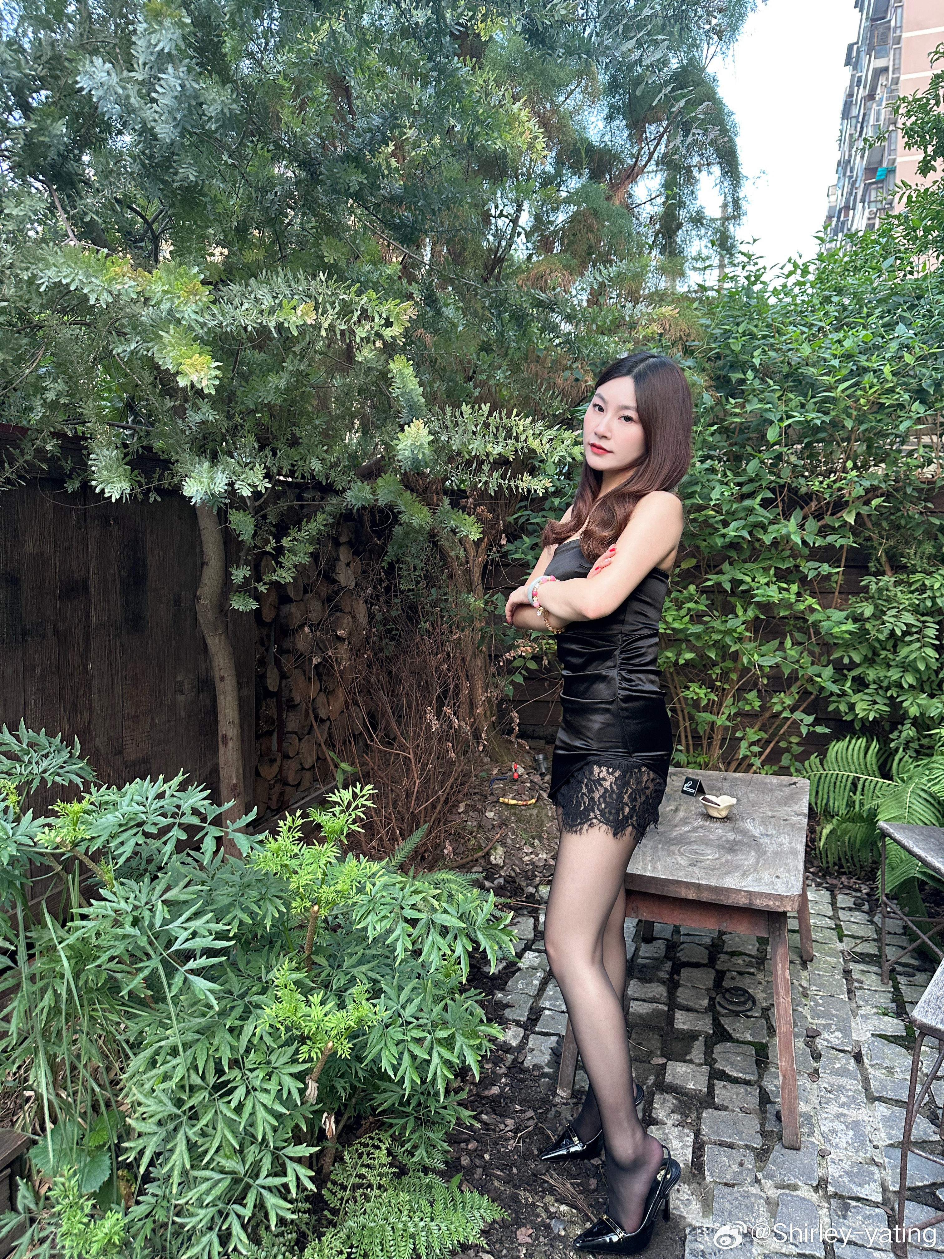 与其让你在我怀中枯萎 宁愿你犯错后悔  ​​​