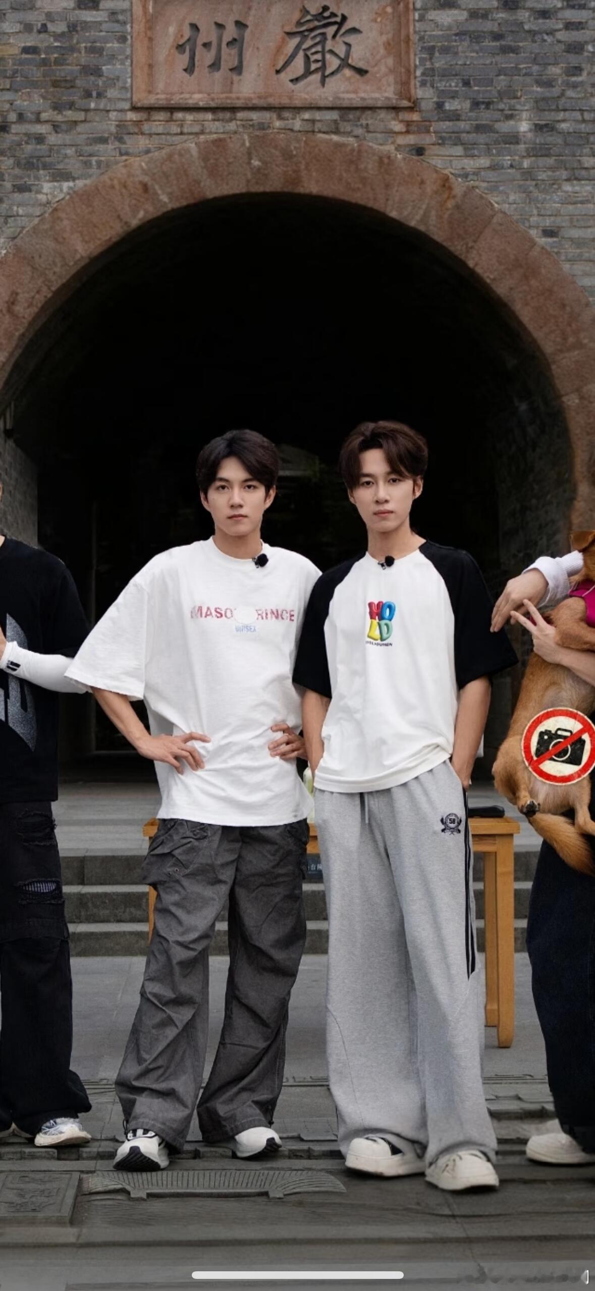 十个勤天越看越觉得这俩甜妹长得像啊特别是鼻子赵一博‖卓沅‖十个勤天‖种地吧‖ 