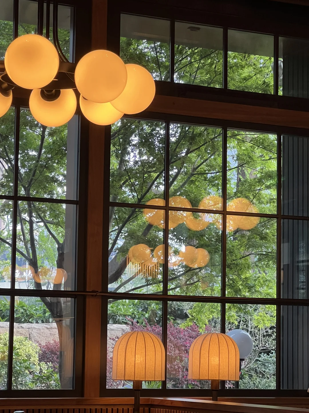 春天了🍃上海餐厅的环境都更美丽了