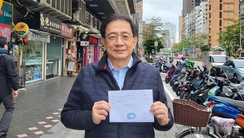 管中闵曝历时15年还清唯一住房贷款，「还有公教贷款」待还， 网赞爆：清廉哪！
台