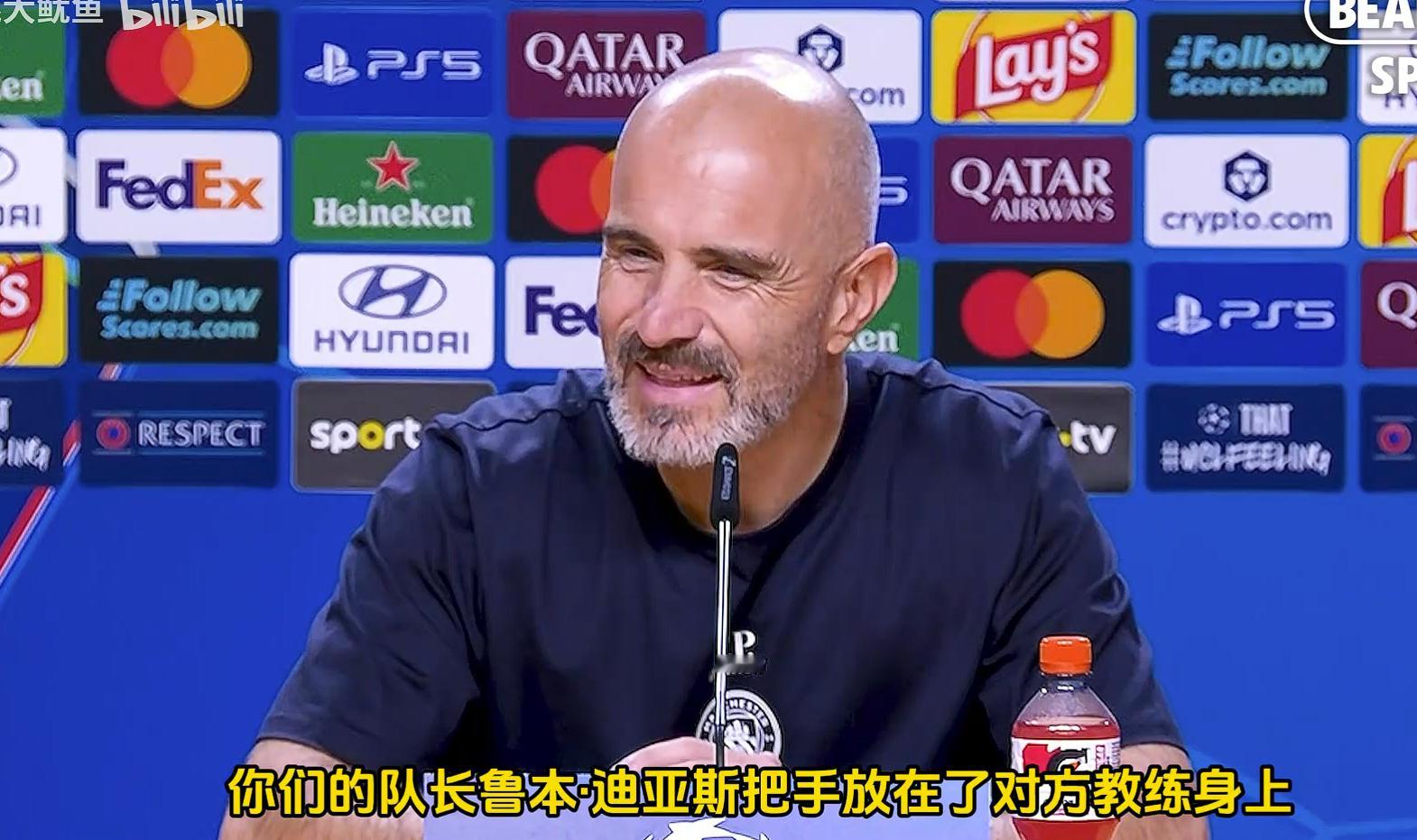 我也是这个表情 ​​​