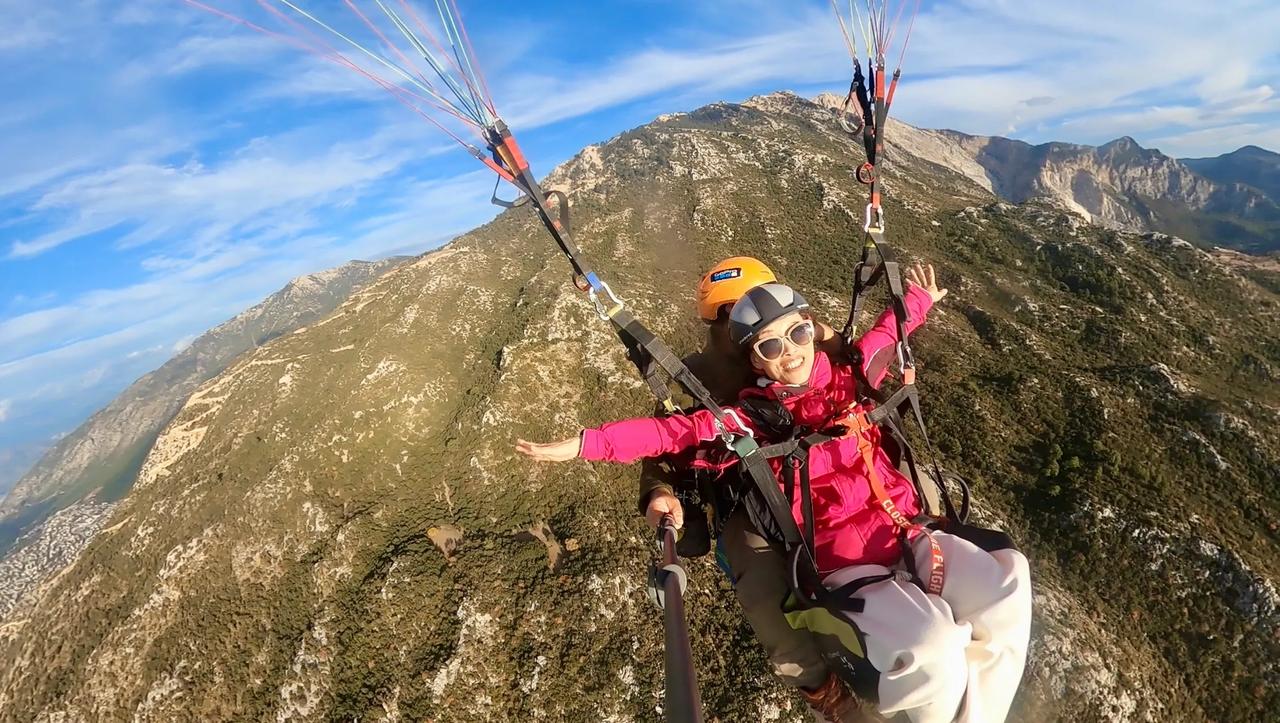 滑翔伞极限运动带给我极大快乐🎉🎉[庆祝][耶][彩虹][给力][加油]今天过