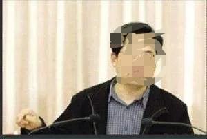 镇里去年经济发展工作抓的很好，各项指标在全县一直排在前列，综合成绩位列全县第二，