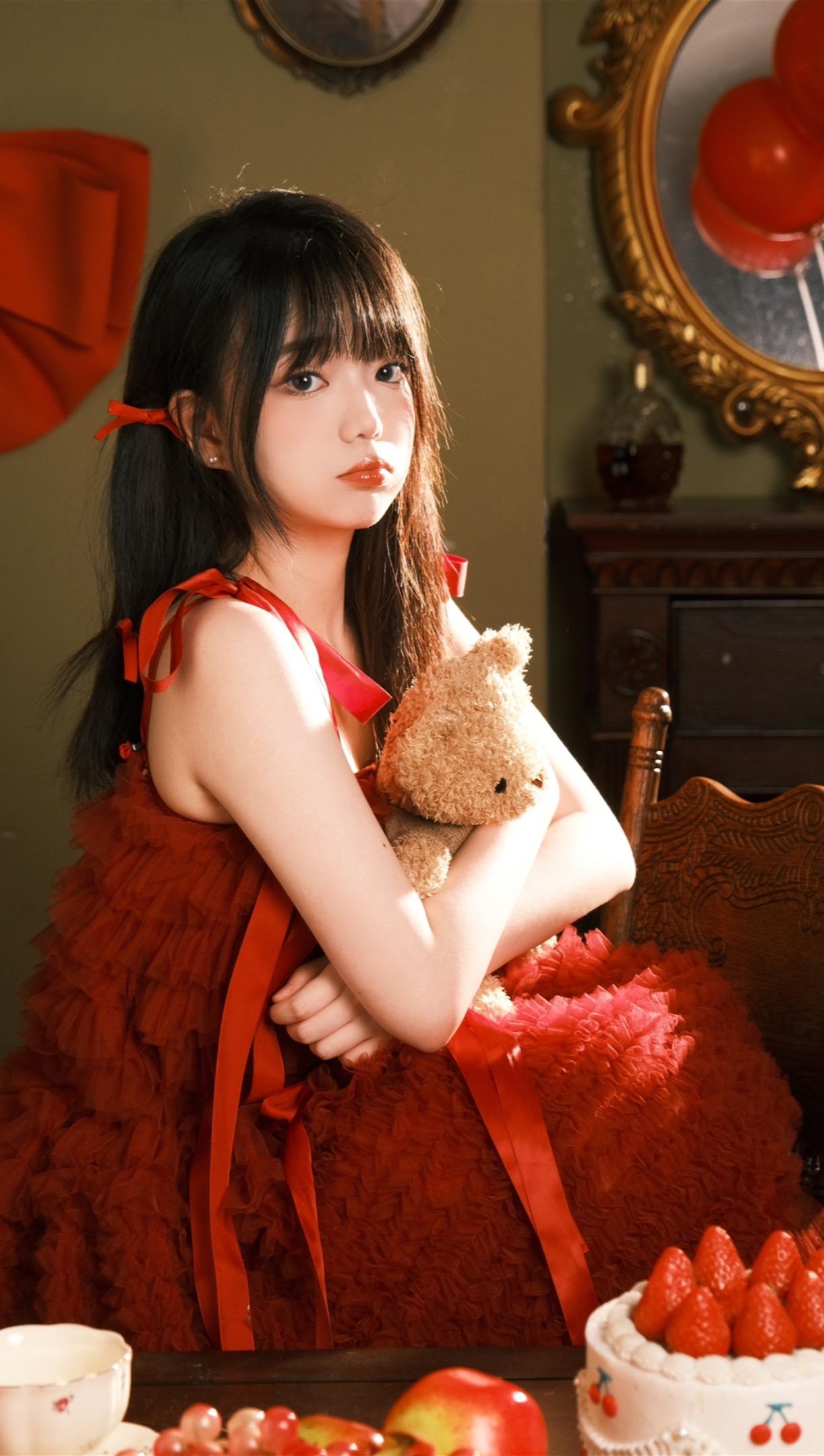⋆ ᖭི༏ᖫྀ ⋆。我的19岁是鲜明热烈的红色