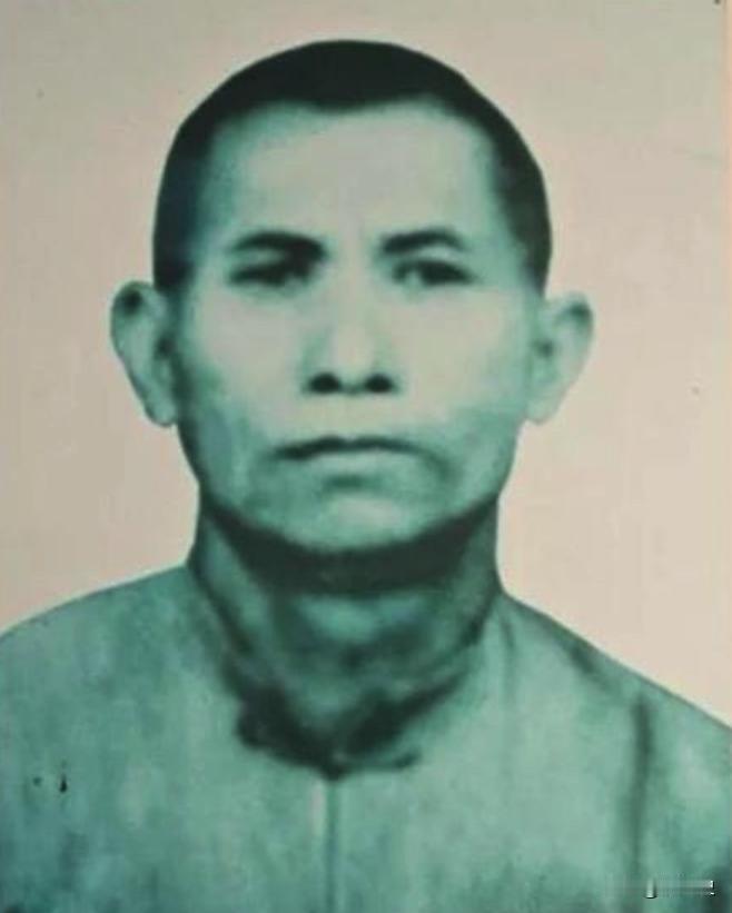 1951年，毛主席恩人来京观礼，主席却说：“你不是我恩人，你是当年看茶桶的！”