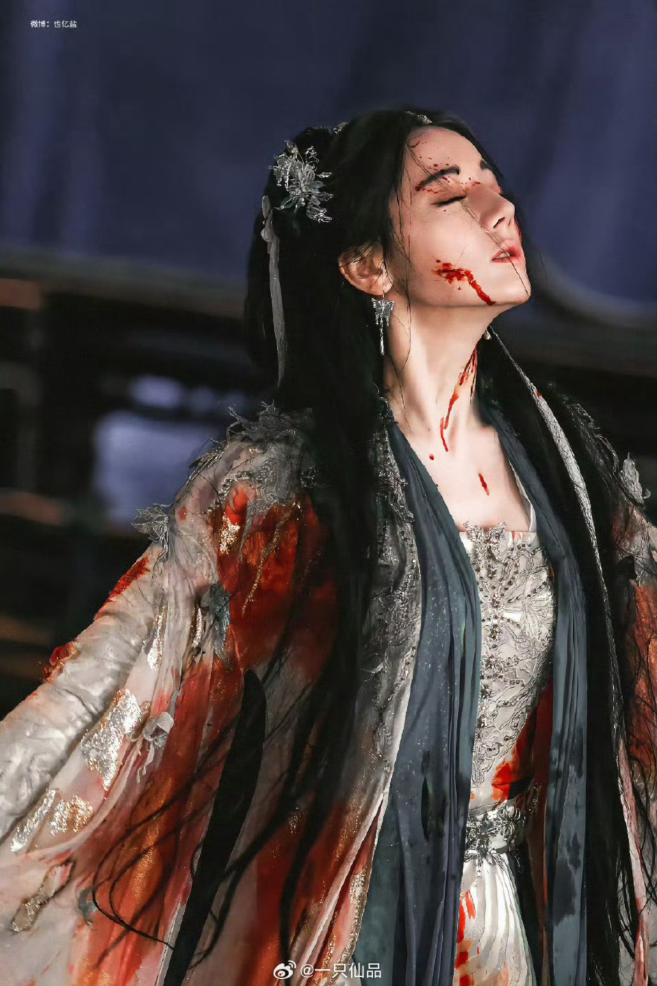 贺思慕血洗二十四殿这张图好绝啊，懂一下，热巴伟大。贺思慕伟大 
