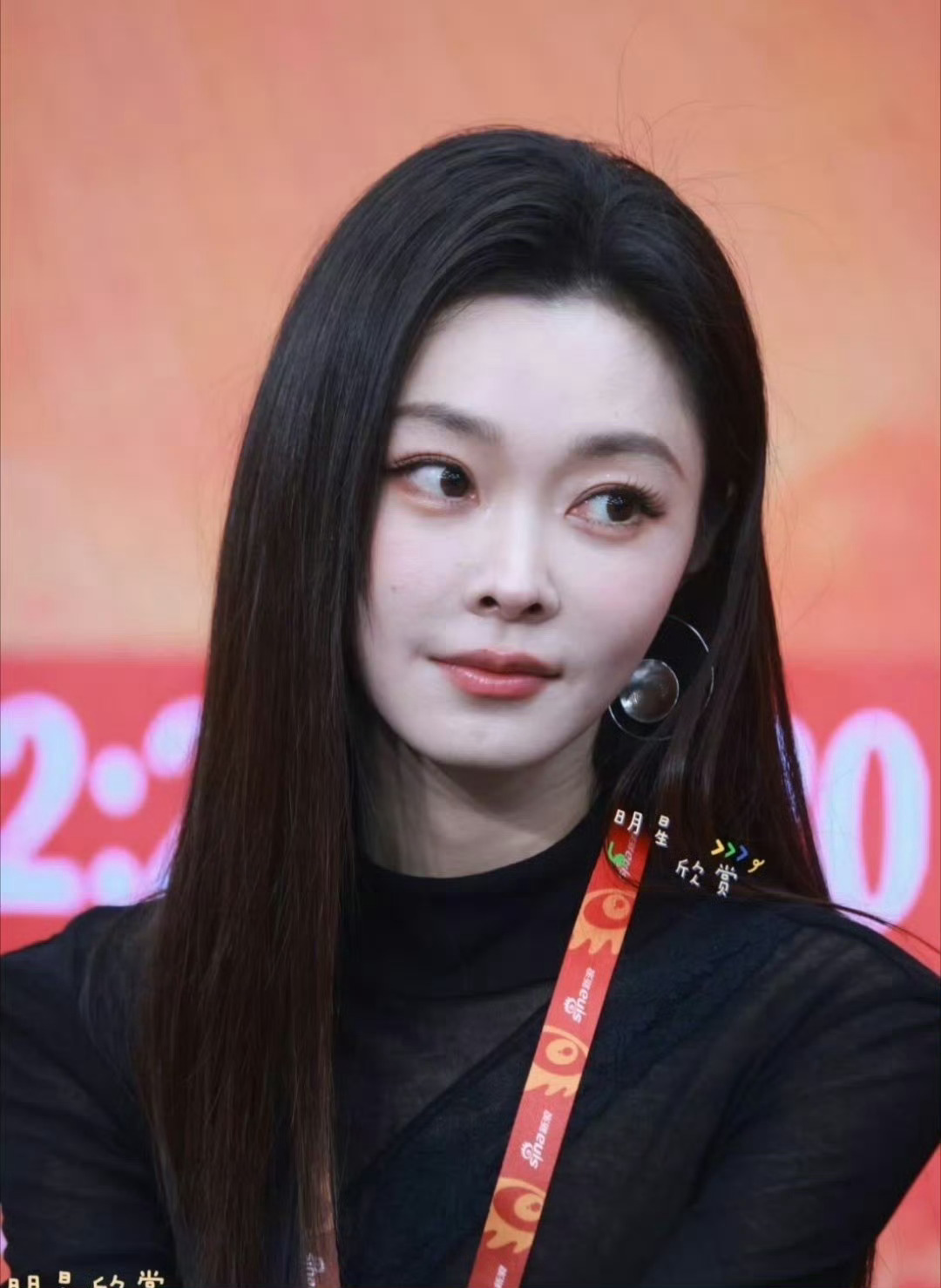 宋轶回应整容澄清一下 美女是这样 ​​​