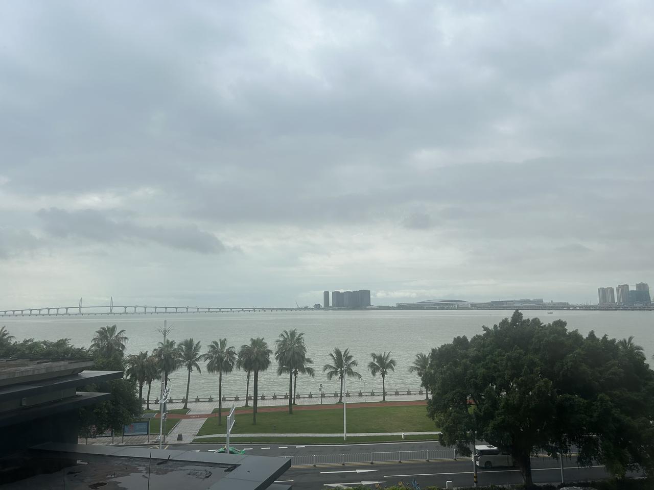 澳门，一半烟火气息，一半纸醉金迷