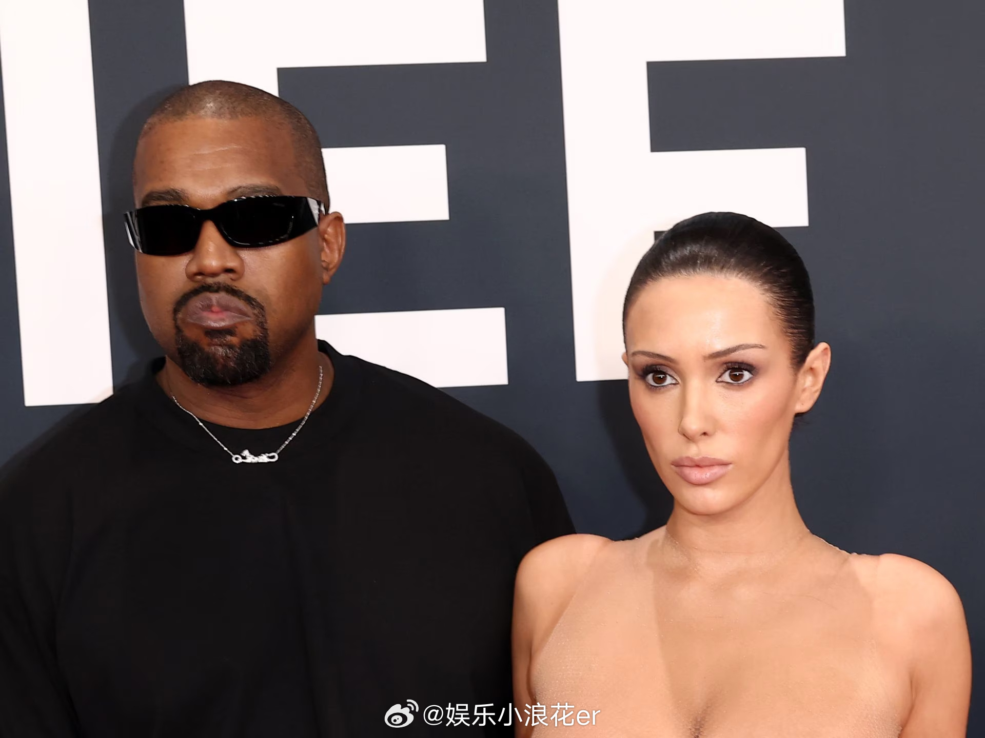 侃爷入住精神健康诊所侃爷夫妇入住精神健康诊所 据外媒，Kanye West 和 