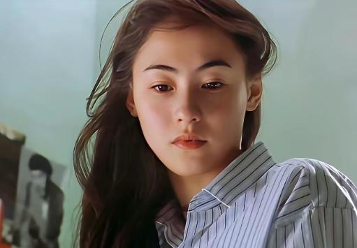 主持人问张柏芝:"如果你有个女儿的话，你会叫什么名字？" 张柏芝说:"如果我有个
