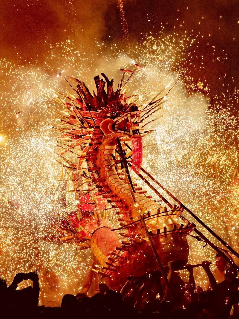 在朋友圈刷到潮汕的年俗，好震撼啊！
我想问一下。
如果过去旅游的话，有什么避讳吗