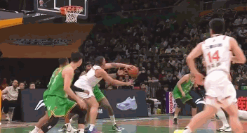 cbaCBA 上海双塔连线！洛夫顿助攻王哲林炸扣篮球推荐