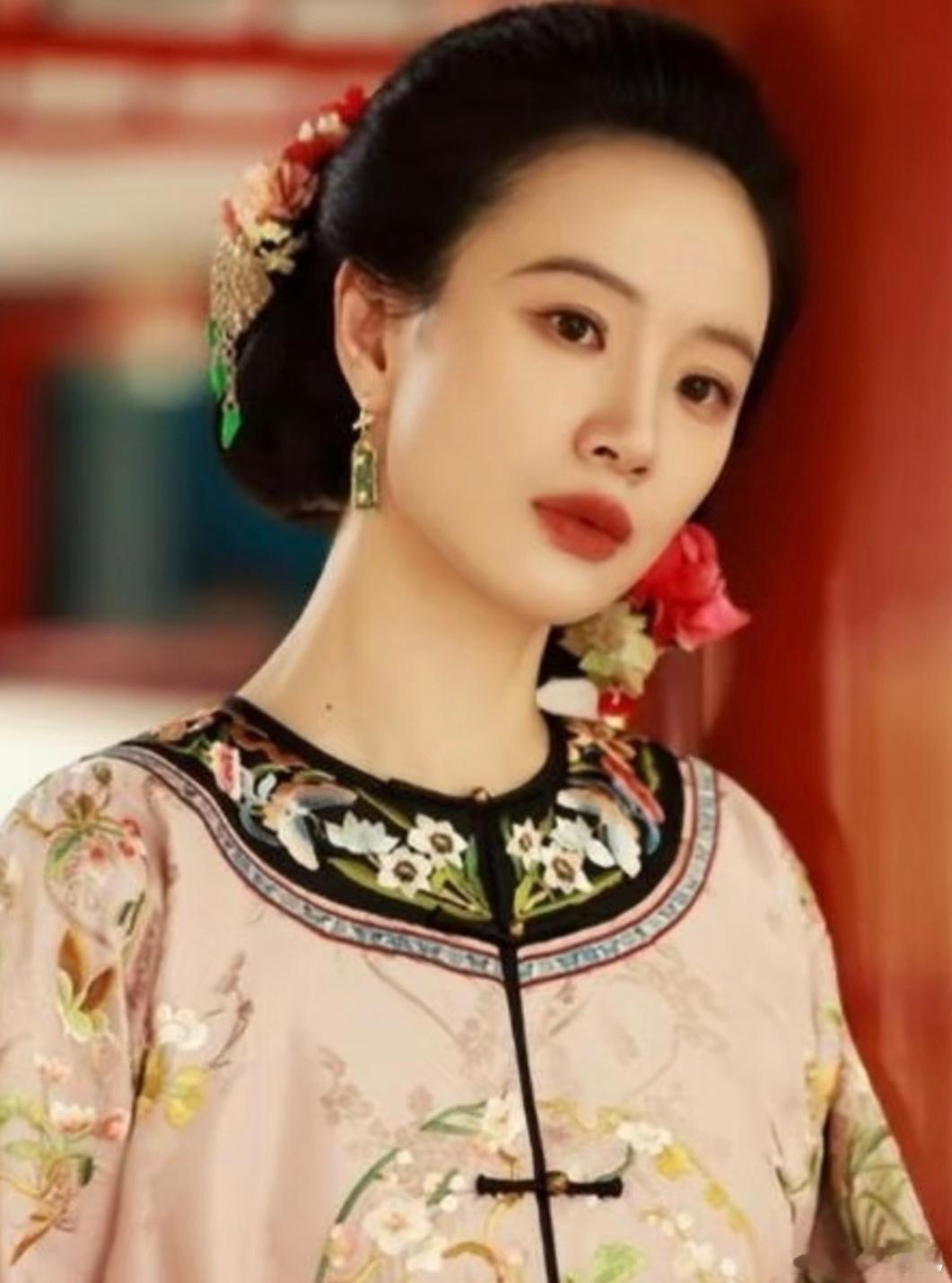 李梦：演技满满，个性十足，又美又飒！ ​​​