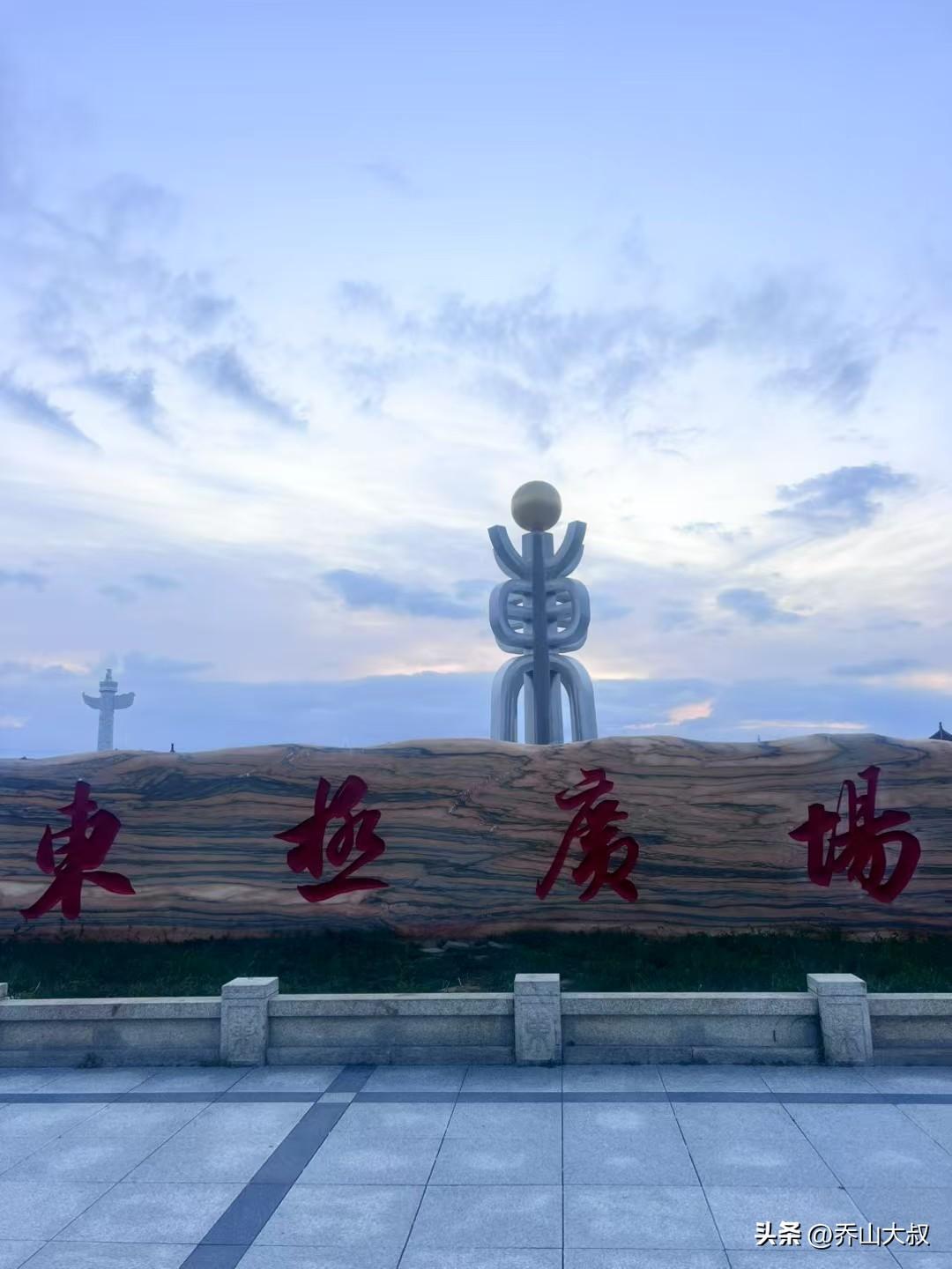 白居易有诗云：“世间好物不坚牢，彩云易散琉璃脆。” 这世间的情爱，初时如蜜，久了