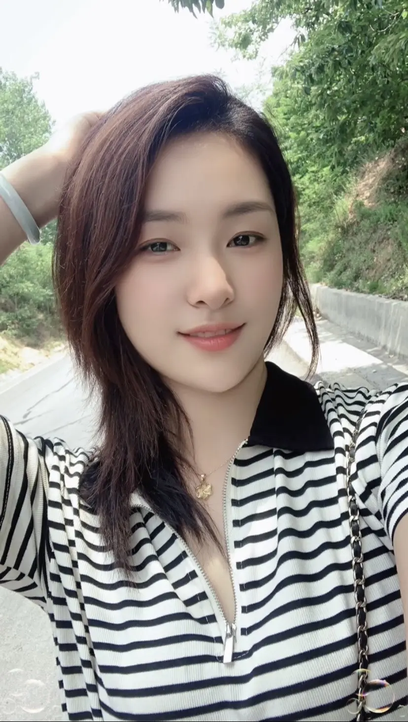 时间，是一双眼睛，见喜、见忧、见时光…