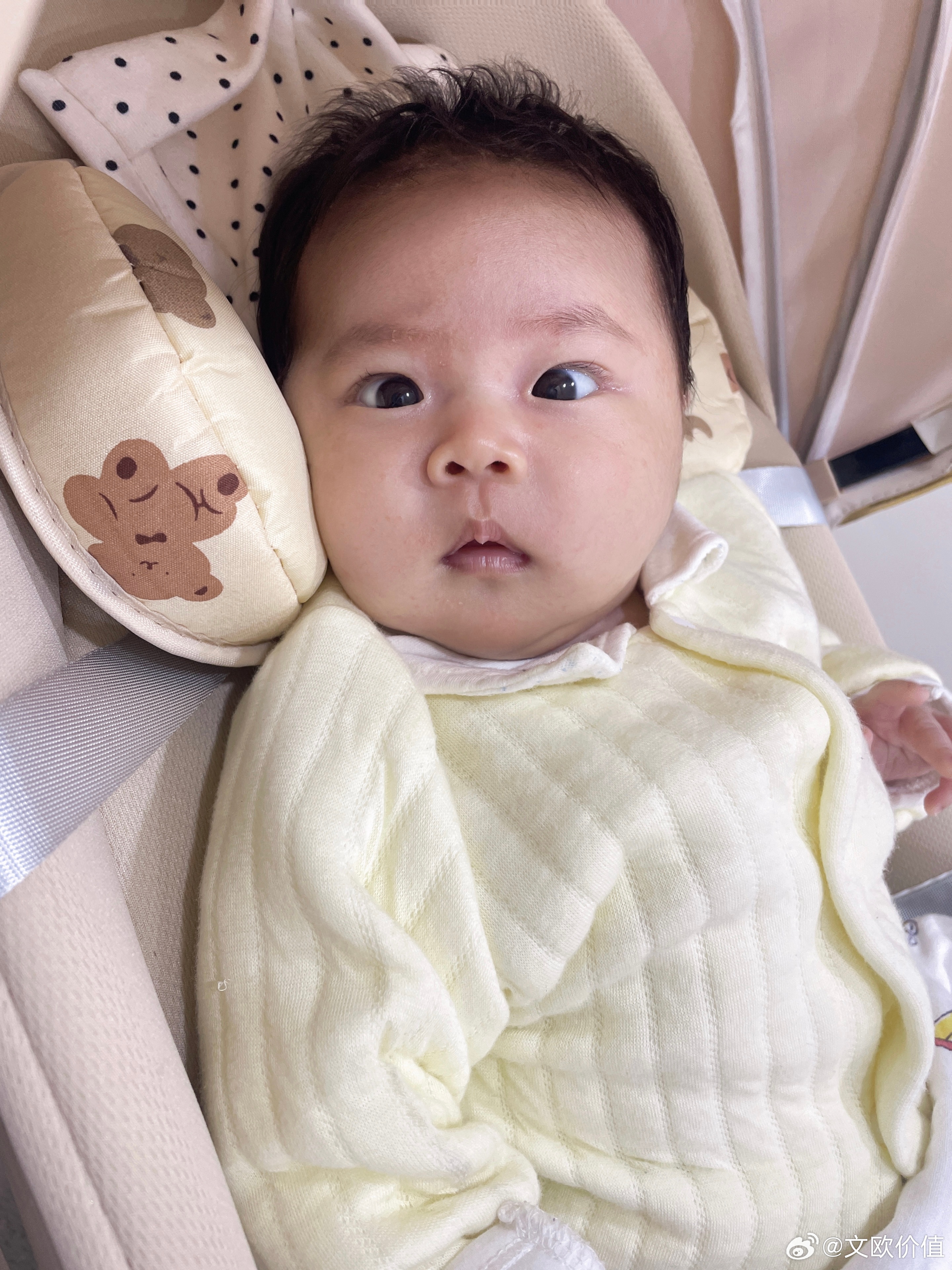 陪妈妈来做个产后检查 