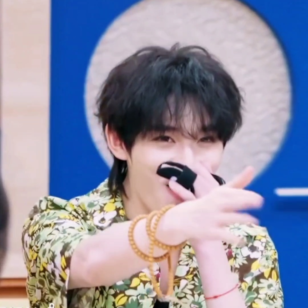“wow wow～～” 