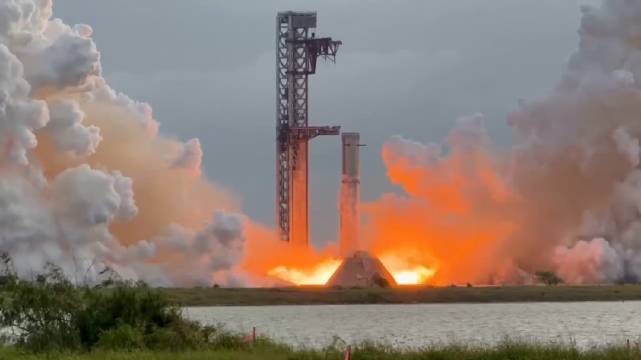 第 15 次星舰发射所用一级 B22 进行了静态点火，持续 15 秒左右。本次发射将尝试同时回收火箭