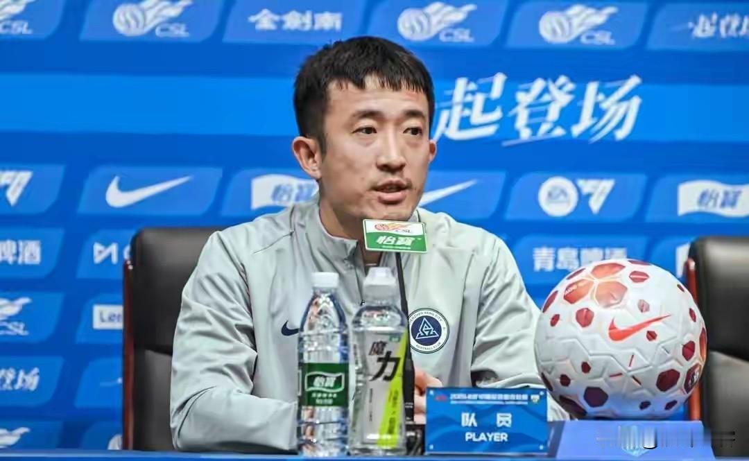 本来凭借绝杀铁人的功劳，可以让姜至鹏重新拿到队长袖标，然而俱乐部的一纸罚单足以让