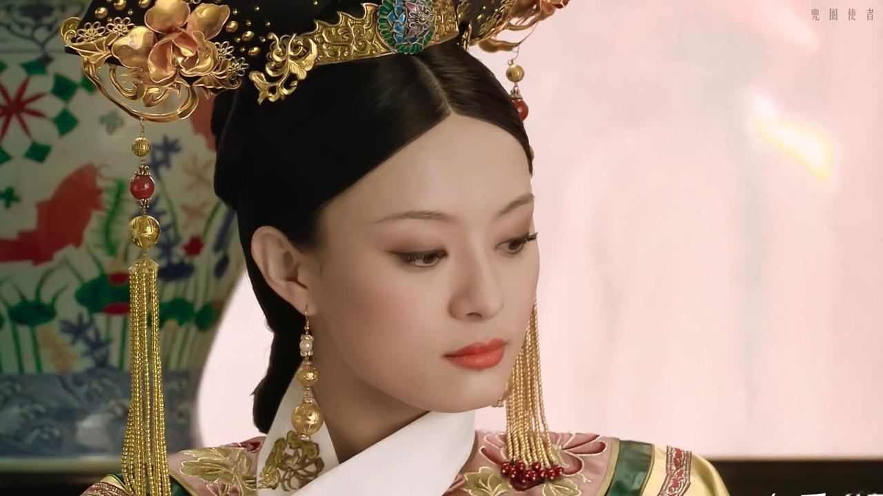 《甄嬛传》过年再度引发刷屏潮，大陆网友爱“滴血认亲”，海外网友爱“皇帝驾崩”，原