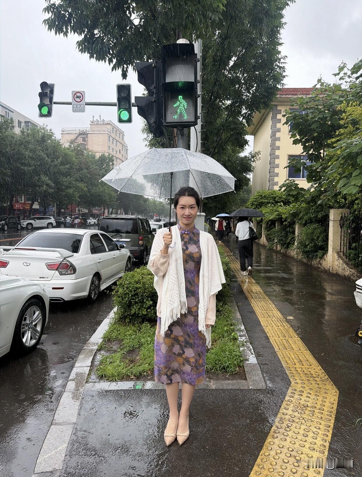 如何做一个有魅力和气质的女人?培养自己的兴趣爱好，增加生活乐趣。