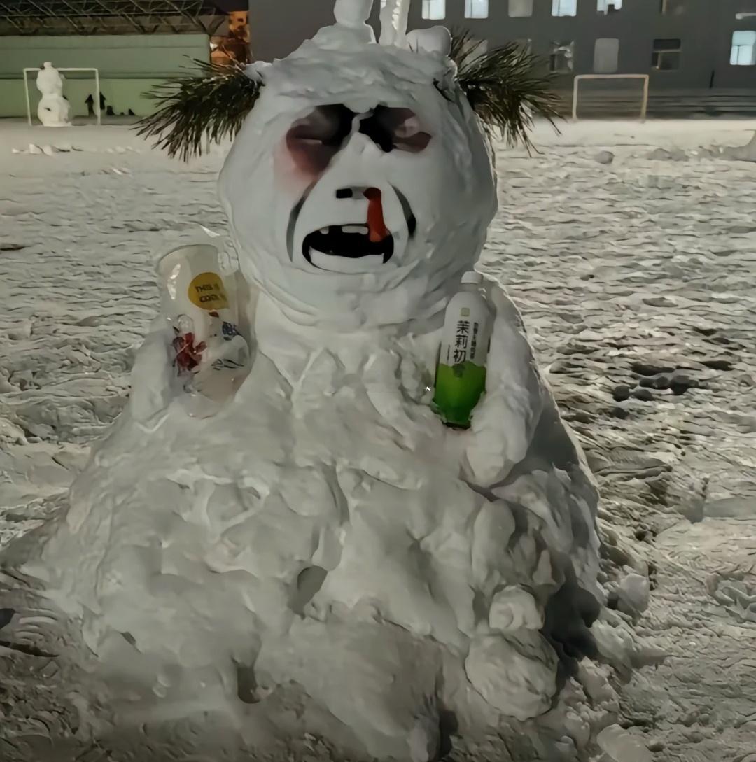 哪个人才堆的雪人[允悲] 