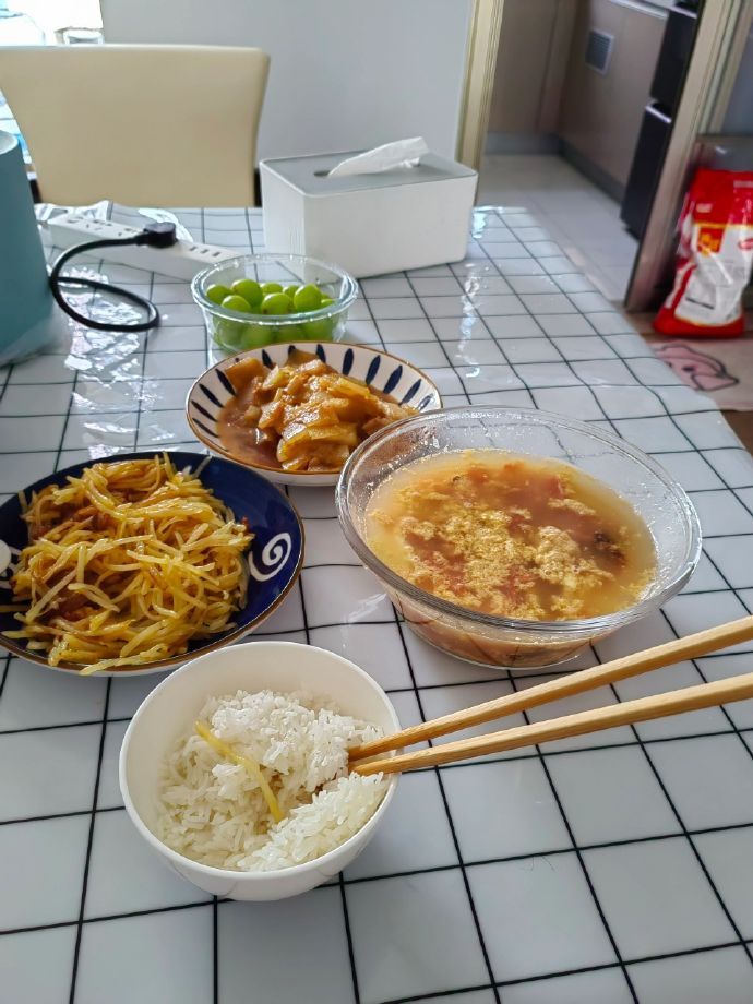 众所周知，做饭并不会省钱 