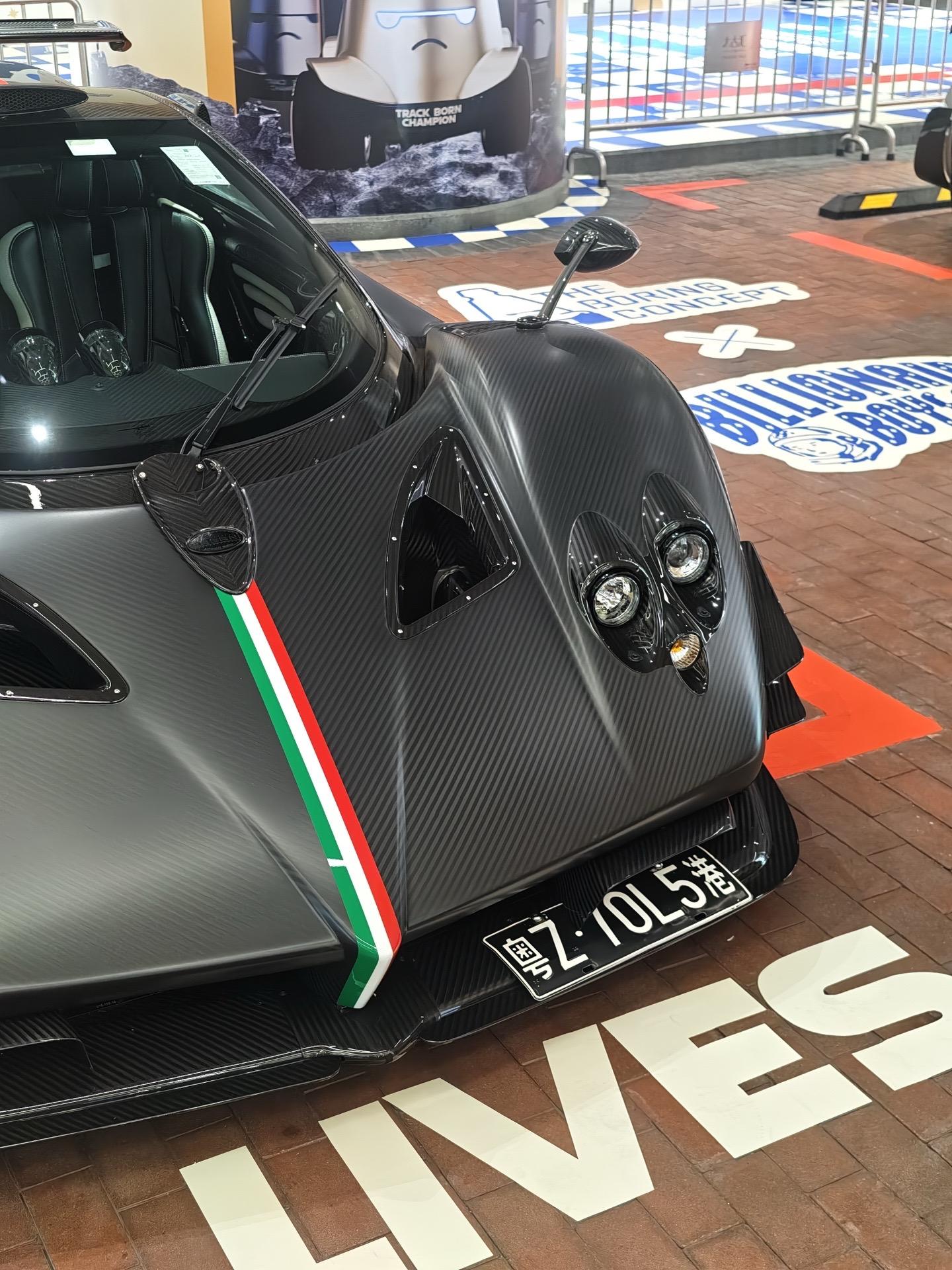 港岛曾经的三剑客之一的帕加尼zonda Absolute EVO