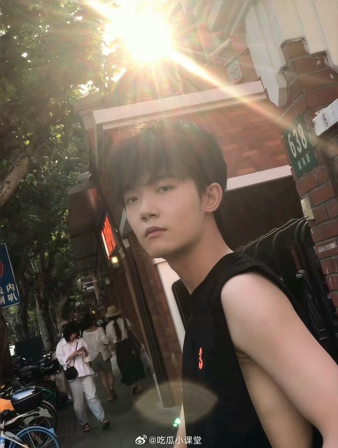 李明德从内娱打工人到进狱系代表 娱乐圈新词诞生——「进狱系代表」李明德！从“反抗