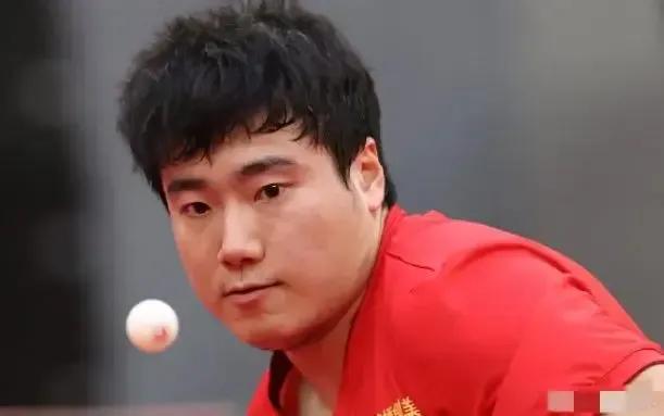 太原站梁靖崑喜获男单冠军
       4：3艰难获胜实在不易
       W