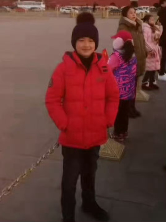 翻相册翻到一个小毛孩 ​​​
