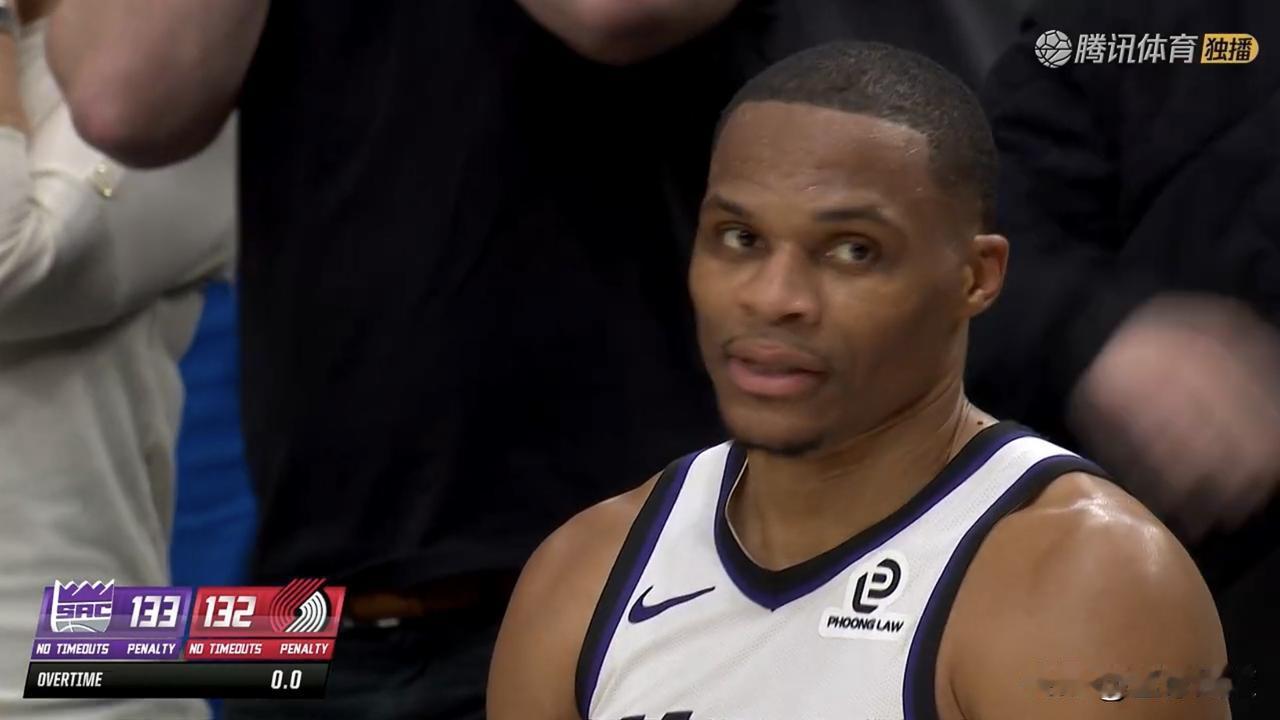 阿夫迪亚已经打出全明星数据。35分5篮板5助攻，夏普26分，开拓者加时134-1