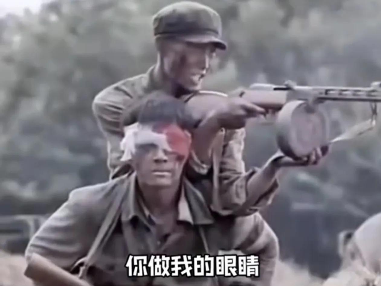 上甘岭战役icon中，一个左眼被炸瞎的志愿军战士，竟然背着断腿的战友，向全副武装