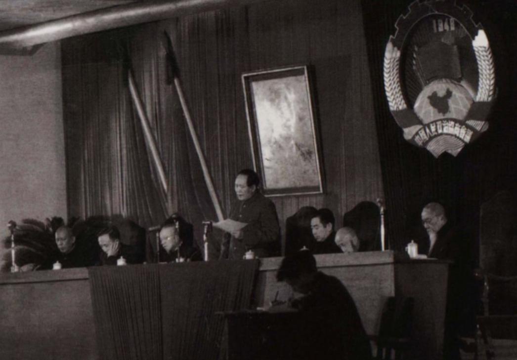 为啥大国小国总敢欺负中国？根本不是国力弱到任人宰割，而是毛主席说透的一句话，整个