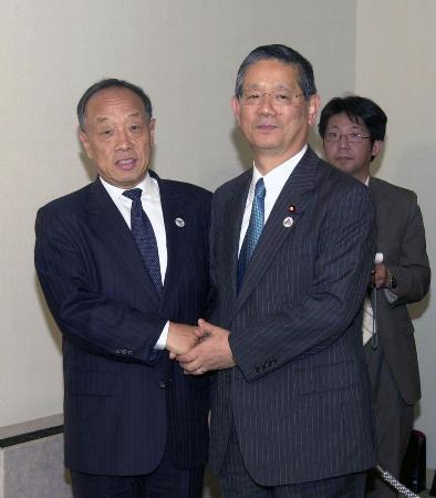 中日对峙延续至今，一个越来越难以回避的现实已经摆到明面：日本社会对中国的不满，似