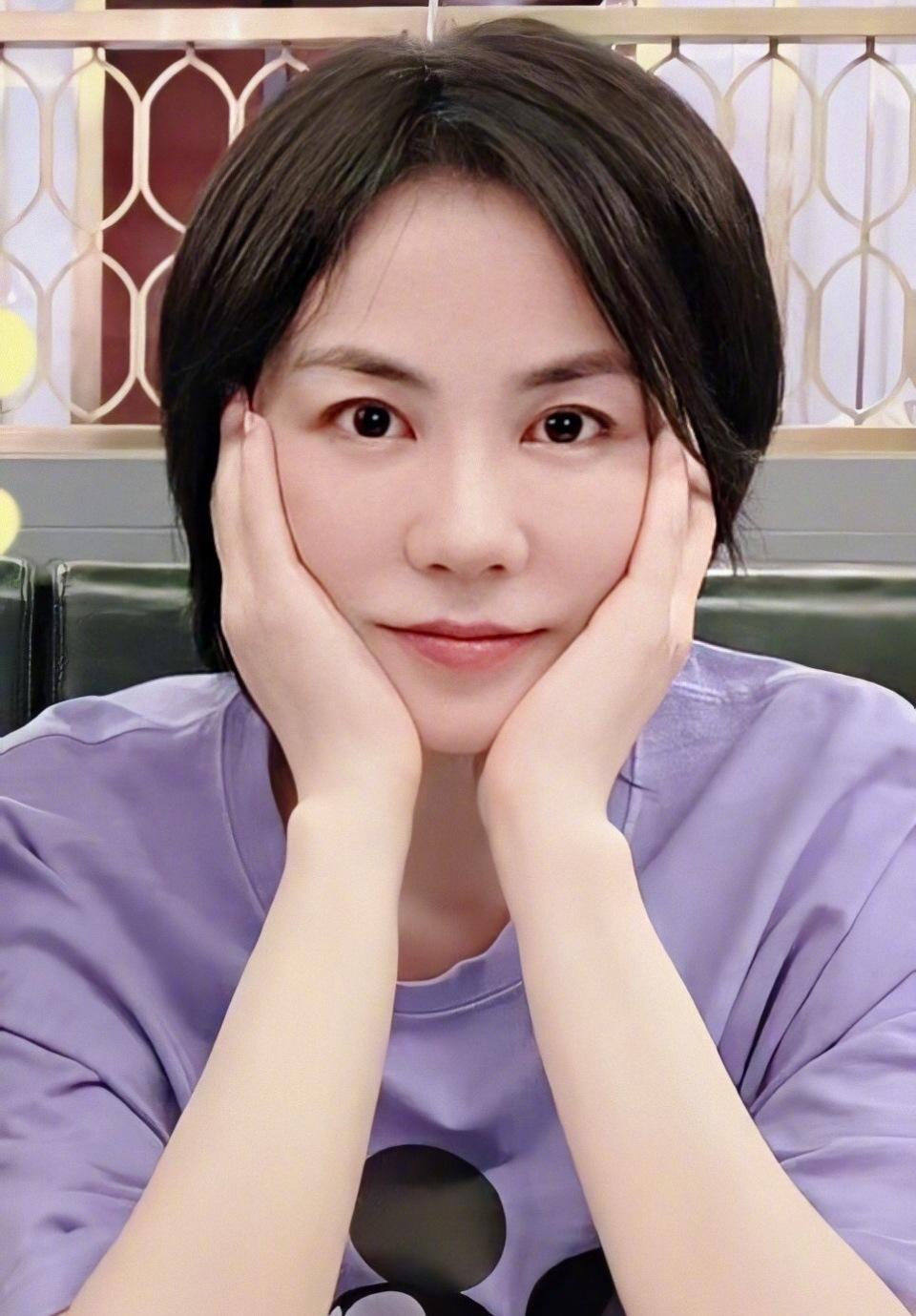 说白了，
嫣然基金如今能造福广大患者，
最应该感谢的人不是李亚鹏，
而是李亚鹏的