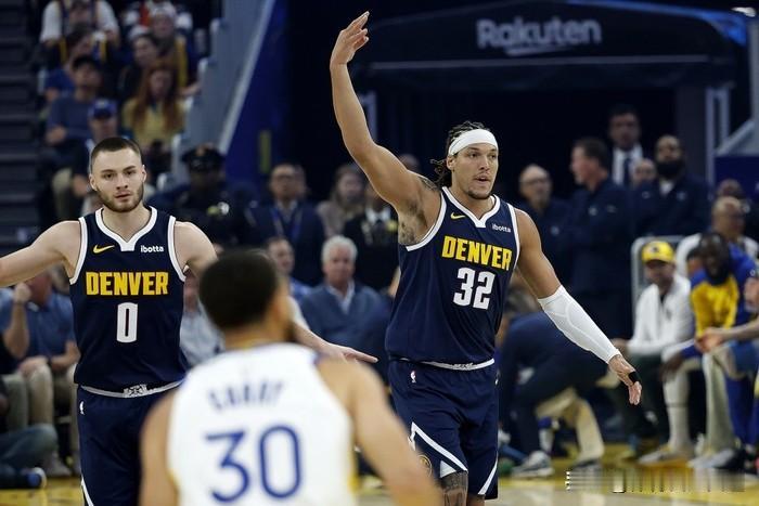 阿隆戈登:扣将化身神射手，三分球11中10！创纪录狂揽50分却迎来“里程悲”。