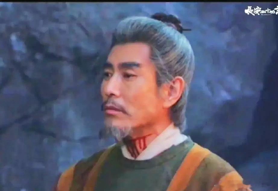 《长安二十四计》龙叔死了自己抹的脖子、在藏水川，在他遇见了逃出来的叶峥跟小青后他